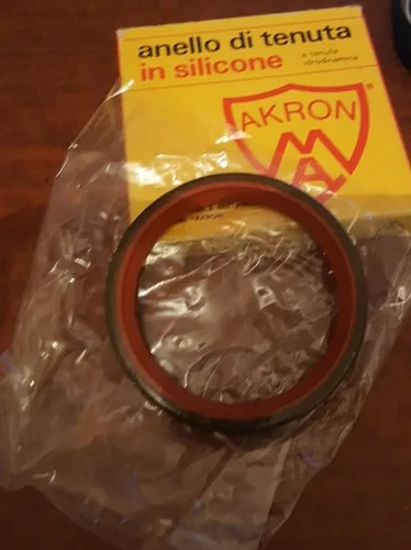 Fiat DOHC rear cranks shaft seal 2000 / late 1800 (90 x 74 x 10) SILICONE