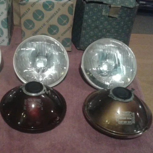 Alfa Romeo 1750 / 2600 170mm headlight Carello 08.485.816 RIGHT HAND DRIVE