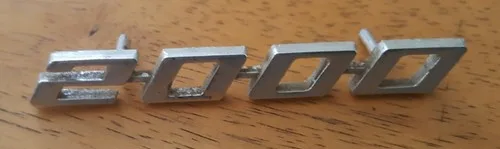Alfa Romeo badgework / script "2000" original USED