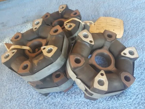 Alfa Romeo Alfetta front tailshaft coupling  (Pirelli 88561) 11623.15301.10