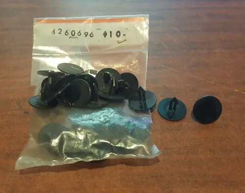 Fiat 124 sport coupe BC / CC bonnet trim fixing clip (original Fiat) 4260696