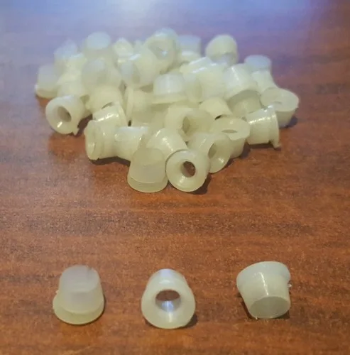 Lancia Fulvia moulding clip plug 82261437