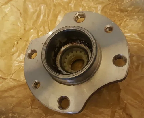 Fiat 128 rear wheel bearing / hub (each) 