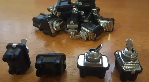 Fiat Alfa Ferrari Vintage toggle switch 2 pos 4 pin chrome