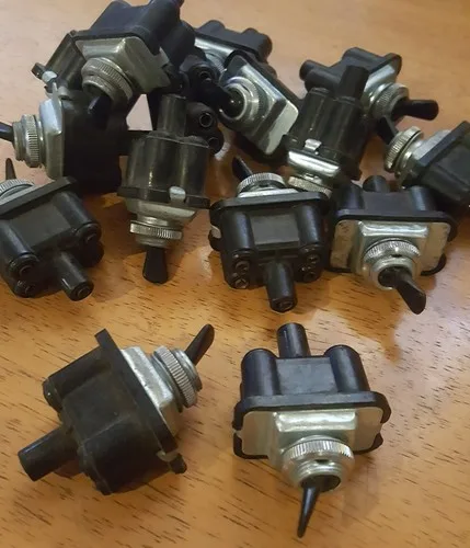 Fiat Alfa Ferrari Vintage toggle switch 2 pos 5 pin black