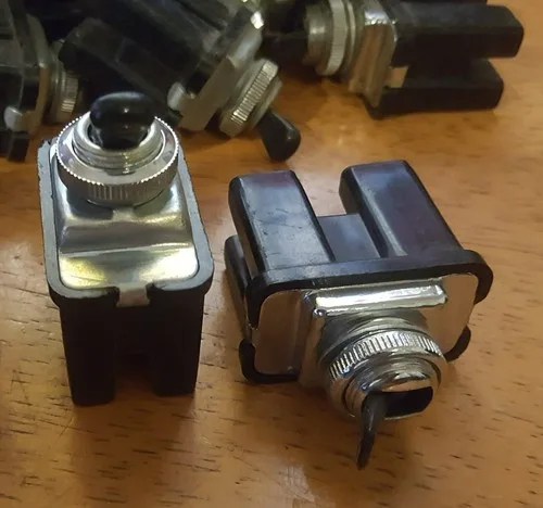 Fiat Alfa Ferrari Vintage toggle switch 2 pos 4 pin black short
