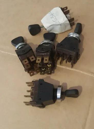 Fiat Alfa Ferrari Vintage toggle switch 3 pos 6 pin 4253463