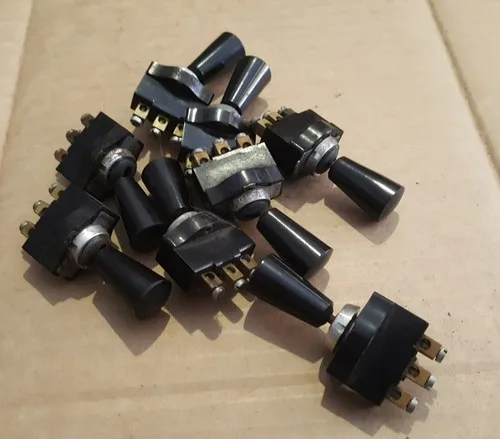 Vintage toggle beavertail switch 3 pos 3 pin