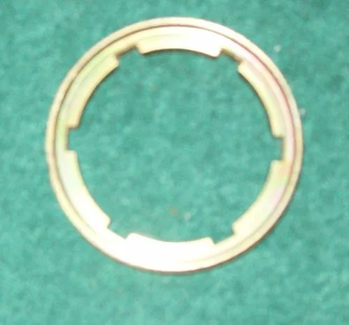 Fiat / Lancia rear wheel bearing retainer lockring  82280343 (each)