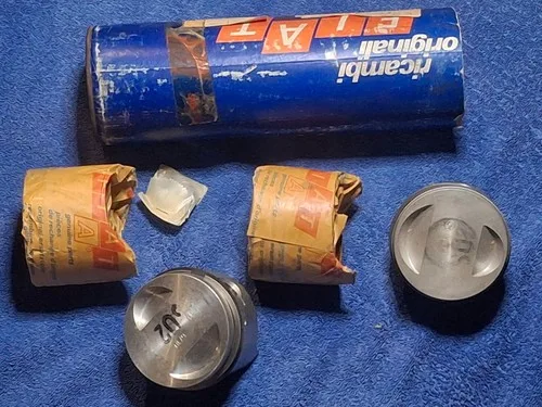 Fiat 124 131  Beta 84.6mm piston set Original Fiat  (0.6mm over) 5880991