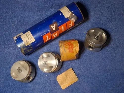 Fiat 124 131  Beta 84.4mm piston set Original Fiat  (0.4mm over) 5880990