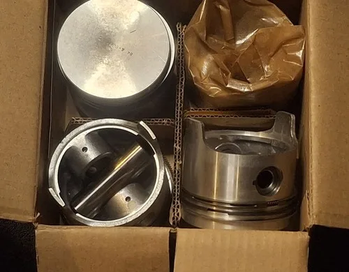 Fiat 124 131 1600  OHV  84.4mm piston set Borgo  (0.4mm over) 66.6709.0.C