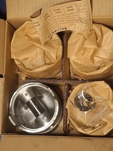Fiat 124 131 1600  OHV  85mm piston set Borgo  (1mm over) 66.6709.0.C