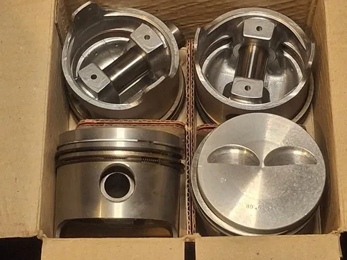 Fiat 128 sohc 1100cc engine piston set 0.6mm oversize (Borgo 66.7193.0 ) 80.6mm